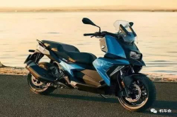 国产BMW400踏板 宝马血统650探险 国四力帆谁是你的菜 钱江 乌镇 呵呵…………