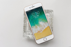 iPhone8价格又降了 我们是买还是等iPhone9？