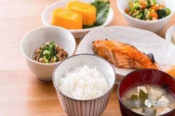 不再爱吃米饭的日本人