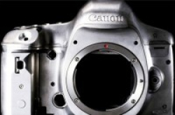 高像素、混合取景器Canon新旗舰单反再曝光