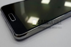 SamsungGalaxyAlpha金属机流出：可能无得换电大家点睇？