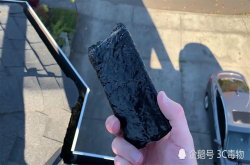 用密封胶为iPhoneXS做一个手机壳跌落测试能否存活