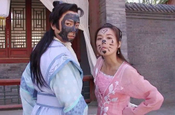 张庭小三上位后又遇小三？丈夫无视自己和微商妹妹秀恩爱？