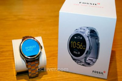 特大表面：FossilAndroidWearQFounder！