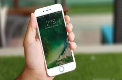 当iPhone8价格比国产手机还便宜选择确实让人纠结了