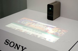 SonyXperiaTouch智能互动投影机7月卖街！连带XZPremium都有新色推出