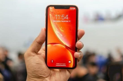 iPhoneXR首批备货曝光：2/3卖到中国 4天全部卖光？