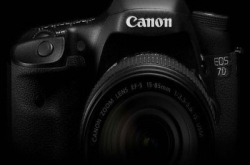 CanonEOS7DMarkII机顶似1仔？