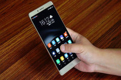 小米Max3凉凉？华为麒麟970巨屏新机曝光售价/电池满分