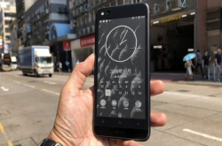 畅玩 E-ink 屏幕：YotaPhone Yota 3+ 试玩