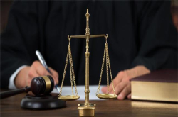 因在eBay上销售中国假冒牌服装长达7年 英国一男子被判刑6个月