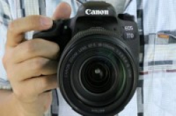 CanonEOS77D单反相机评测