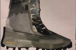 丑也要疯抢系列？KanyeWest分享多款YEEZY设计初稿