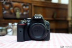可翻转液晶屏NikonD5300套机售4659元