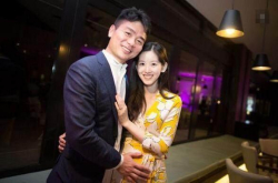 不知妻美刘强东摊上大事 老婆奶茶妹妹那么年轻漂亮 何苦呢