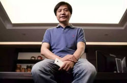 每天工作16个小时 被称IT界劳模 为什么雷军头发这么好？