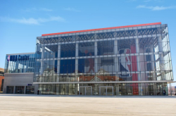 探访中国首个NBA中心 闯进巨人国究竟是种怎样的体验？