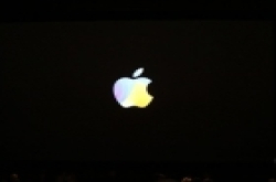 明年iPhone可期！苹果宣布大事：艾维重新掌管设..