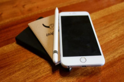 研究机构预测：OLED版新iPhone或支持苹果铅笔