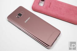 三星GalaxyS8+瑰蜜粉新色开箱同场加映：原厂Alcantara粉色麂皮背盖入手！