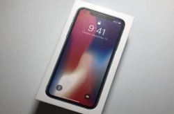 华强北山寨iPhoneXS上手 打开盒子瞬间：这是山寨机？