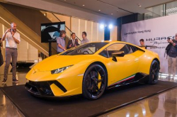 纽堡灵圈速王：LamborghiniHuracanPerformante技惊四座！