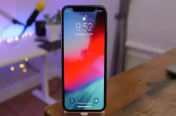 iPhone取代刘海屏新技术来了 前摄完美消失实在惊人