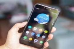 360首款全面屏新机现身：价格屠夫
