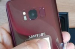 枫叶红版三星GalaxyS8正式推出真机实拍图颜值爆表