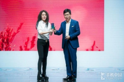 王潮歌跨界指导HUAWEIP20系列发布会