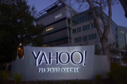 报导：Verizon出线买下Yahoo，可望周一公布交易