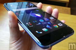 HTC可能公布手机业务转售Google消息