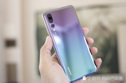 华为P20Pro的5X混合变焦是不是噱头？小胜苹果的2X光变