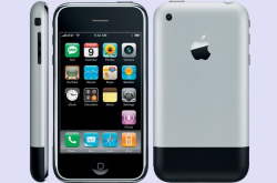 乔布斯恼羞成怒：第一台被破解苹果iPhone是它外形最经典