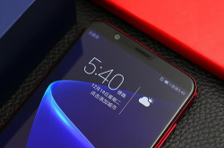 麒麟970＋全面屏＋2000万降至1699元 网友：错过后悔