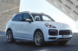 纯电模式续航力提升：PorscheCayenneE-Hybrid登场