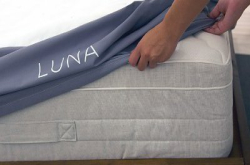 智能暖床床垫Luna：解决男人之苦！