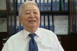 闵恩泽：大家需要团队精神 各尽所能合作向前 也必须坚持到底