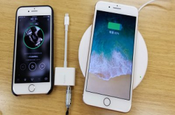 【iPhone8、iPhoneX补品】Belkin无线充电器及分插器试玩