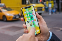 Apple业绩破纪录iPhone销量减1%营业额反增13%