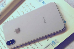 600元的iPhoneX改装机体验分享：无与伦比的尴尬