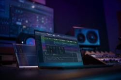 更快更小更有力 Razer灵刃游戏本新品发布