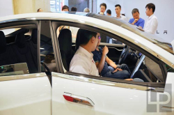 电动车开不爽Telsa原厂买回？Tesla在台推购回保证专案，开三年可以最高51%车价将车回售给原厂