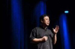 罗永浩发布会前新语录：系统要完胜iOS/Windows