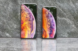 能抗水的iPhone冲个水就坏了？苹果不背这个锅
