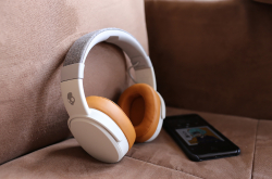 震撤心扉的无线新体验SkullcandyCrusherWireless夸许蓝牙旗舰款耳罩式耳机