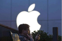 为什么新买的iPhone包装盒里有2个苹果贴纸？其中意义深远