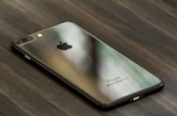 iPhone7钢琴黑特别版发布前终极爆料超靓镜面反光机背