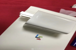 手机业务已崩盘：大量乐视原装充电器重出江湖惨遭贱卖