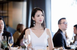 世界小姐的修炼指南 你和她之间只差一个完美笑容